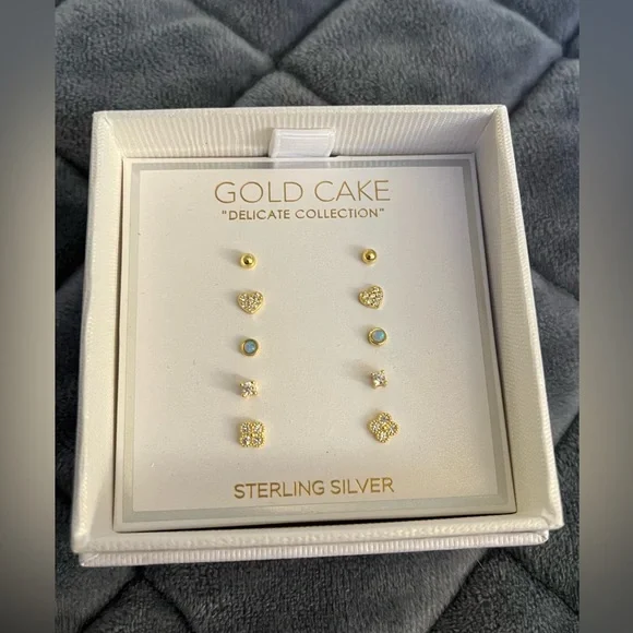 Gold Cake Earring Set - Picture 2 of 2
